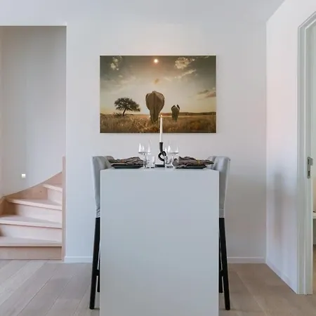 Huswell - Beautiful On A Great Location In Apartament *