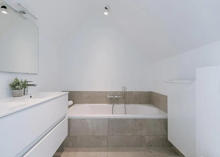 Huswell - Beautiful On A Great Location In Apartament *